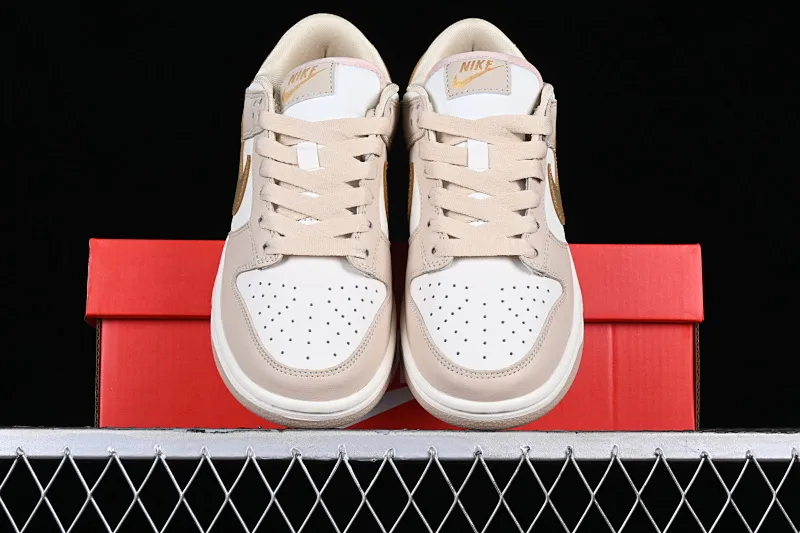 All categories Nk SB Dunk series Nk SB Dunk Low low-top sneakers F version Nk Dunk Low beige gold hook SB low-top sports and leisure sneakers DX5930-001